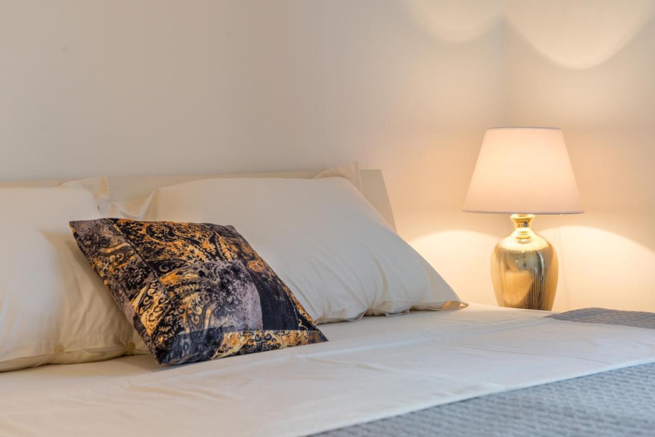 Joy 1 Apartment ノヴァリャ エクステリア 写真