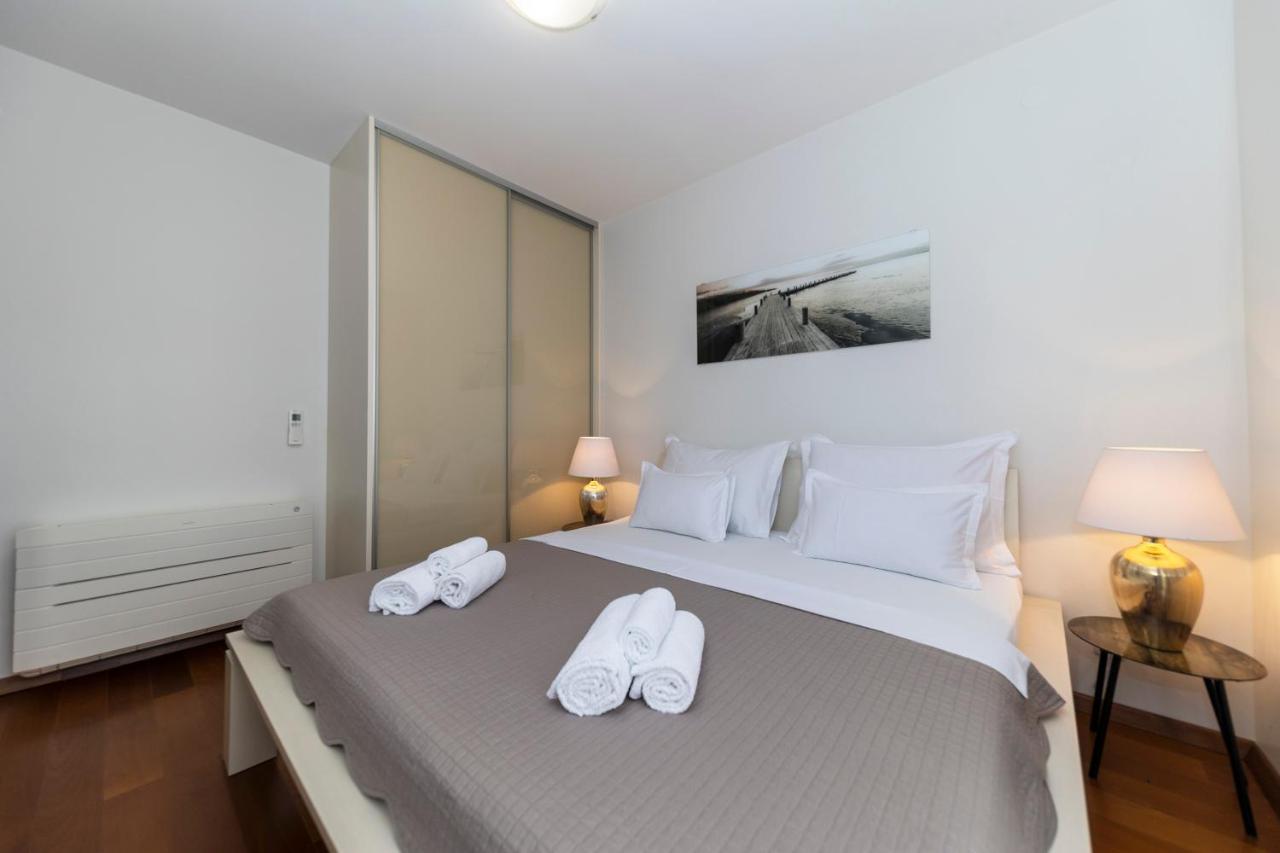 Joy 1 Apartment ノヴァリャ エクステリア 写真