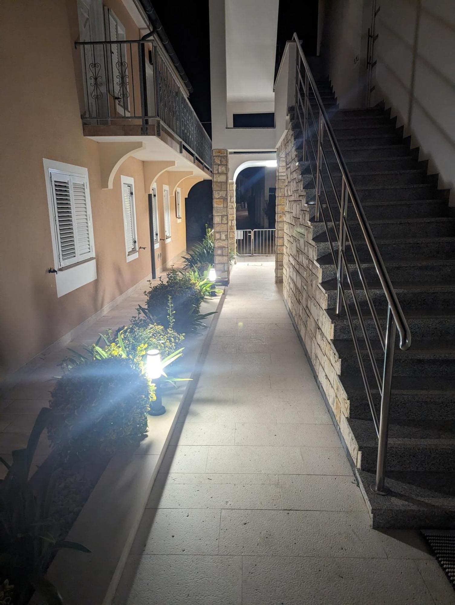 Joy 1 Apartment ノヴァリャ エクステリア 写真